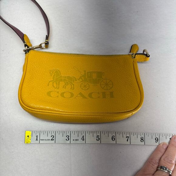 Coach Nolita 19 Wristlet - Mustard - Excellent Condition - Picture 2 of 8